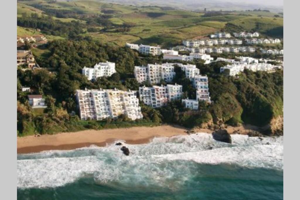 Ballito Santorini Perissa Sea View, walk to beach Esterno foto