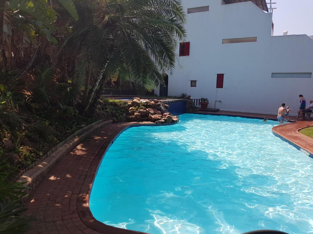 Ballito Santorini Perissa Sea View, walk to beach Esterno foto